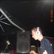 DJ W4CKO