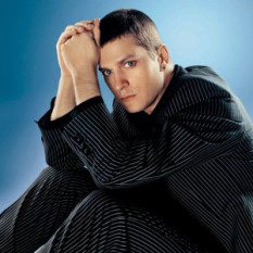 Rob Thomas