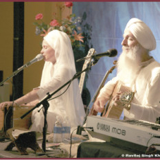 Guruganesha Singh & Snatam Kaur