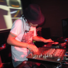 DJ Deckstream