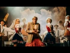 Klemen Slakonja as Angela Merkel - Learn How to Count to 100 in German (Oktoberfest Style)