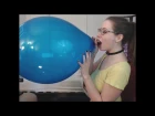 Lintilla blows up a big blue balloon, see how it ends eheh