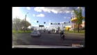 Сбили мотоцикл в Челябинске у трц Алмаз.