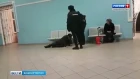 "На улицу пойдешь мерзнуть": в Башкирии полицейские сбросили со скамейки на вокзале пенсионера