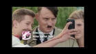 "Он снова здесь" (Er Ist Wieder Da) кино и немцы: актер в образе Гитлера месяц путешествовал по Германии