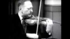 Хейфец показывает, как не надо играть на скрипке