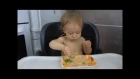 Как научить ребенка кушать ложкой. Возраст 1 год. How to teach your child to eat with a spoon?